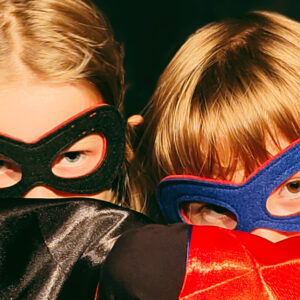 Stückentwicklung zum Thema: “WER BIN ICH? – mit und ohne Maske 2wöchig